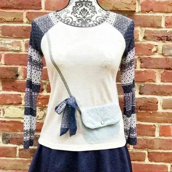 🦋JESSICA SIMPSON Bow Purse-Pocket Long Sleeve Top - Picture 1 of 8